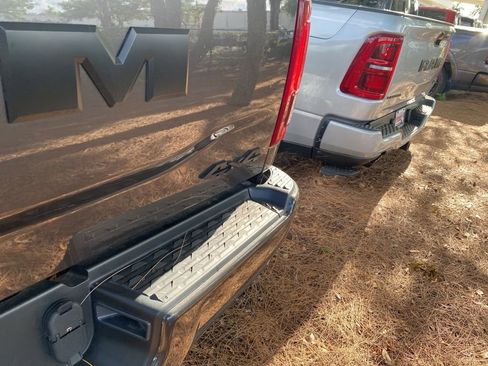 Used 2025 RAM 2500 Laramie AWD/4WD image 9