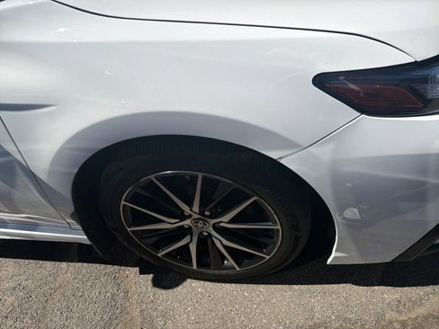 Used 2023 Toyota Camry SE w/ Cold Weather Package image 4