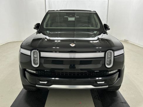 Used 2023 Rivian R1S Adventure AWD/4WD image 8