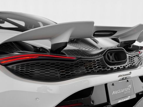 New 2026 McLaren 750S image 46