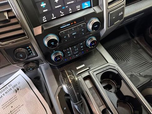 Used 2018 Ford F150 Raptor w/ Equipment Group 802A Luxury AWD/4WD image 32