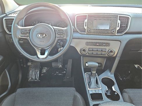 Used 2018 Kia Sportage LX image 15