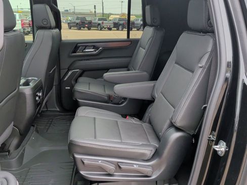 New 2026 GMC Yukon XL Denali w/ Sun & Power Step Package AWD/4WD image 35
