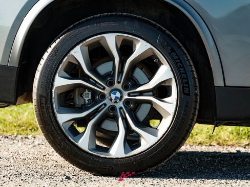 Used 2015 BMW X5 xDrive35d image 13