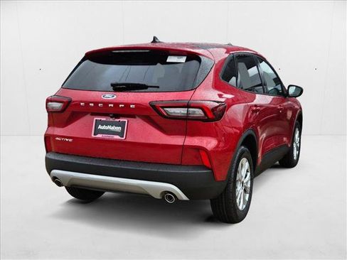 New 2025 Ford Escape Active image 2