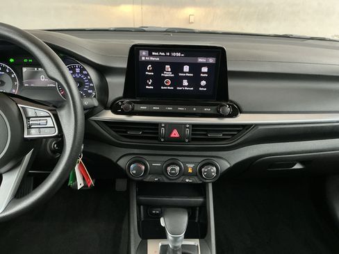 Used 2023 Kia Forte LXS w/ LXS Technology Package image 9