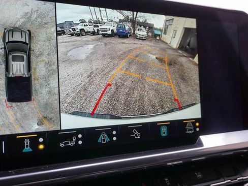 Used 2023 Chevrolet Silverado 1500 LTZ image 29