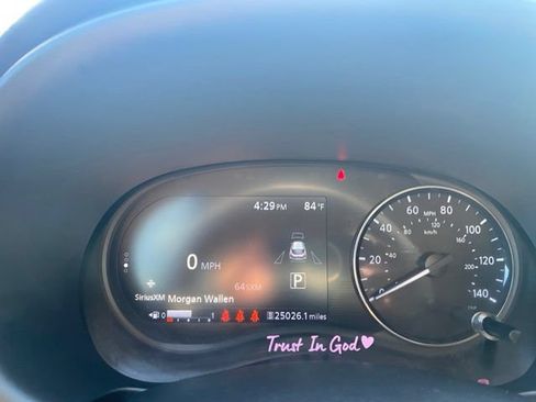 Used 2023 Nissan Kicks SR w/ SR Premium Package FWD image 15