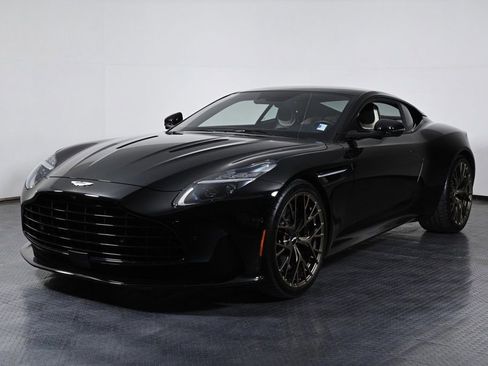 Used 2024 Aston Martin DB12 Coupe image 1