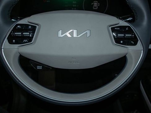 New 2023 Kia EV6 Wind image 12