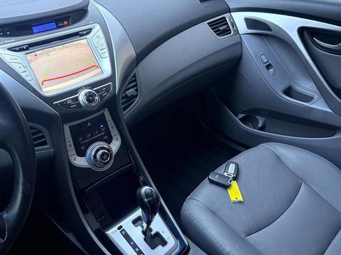 Used 2012 Hyundai Elantra Limited w/ Technology Pkg 5 image 15