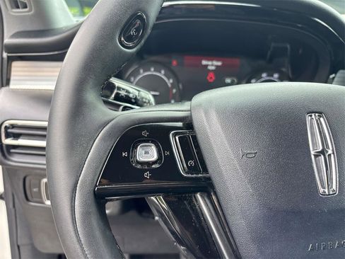 Used 2022 Lincoln Corsair AWD w/ Equipment Group 101A image 22