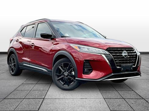 Certified 2023 Nissan Kicks SR w/ SR Premium Package FWD image 1