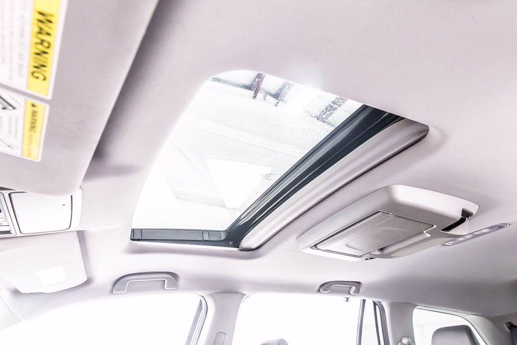 Used 2019 Honda Pilot Touring image 17