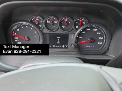 Used 2022 Chevrolet Silverado 1500 Custom AWD/4WD image 1