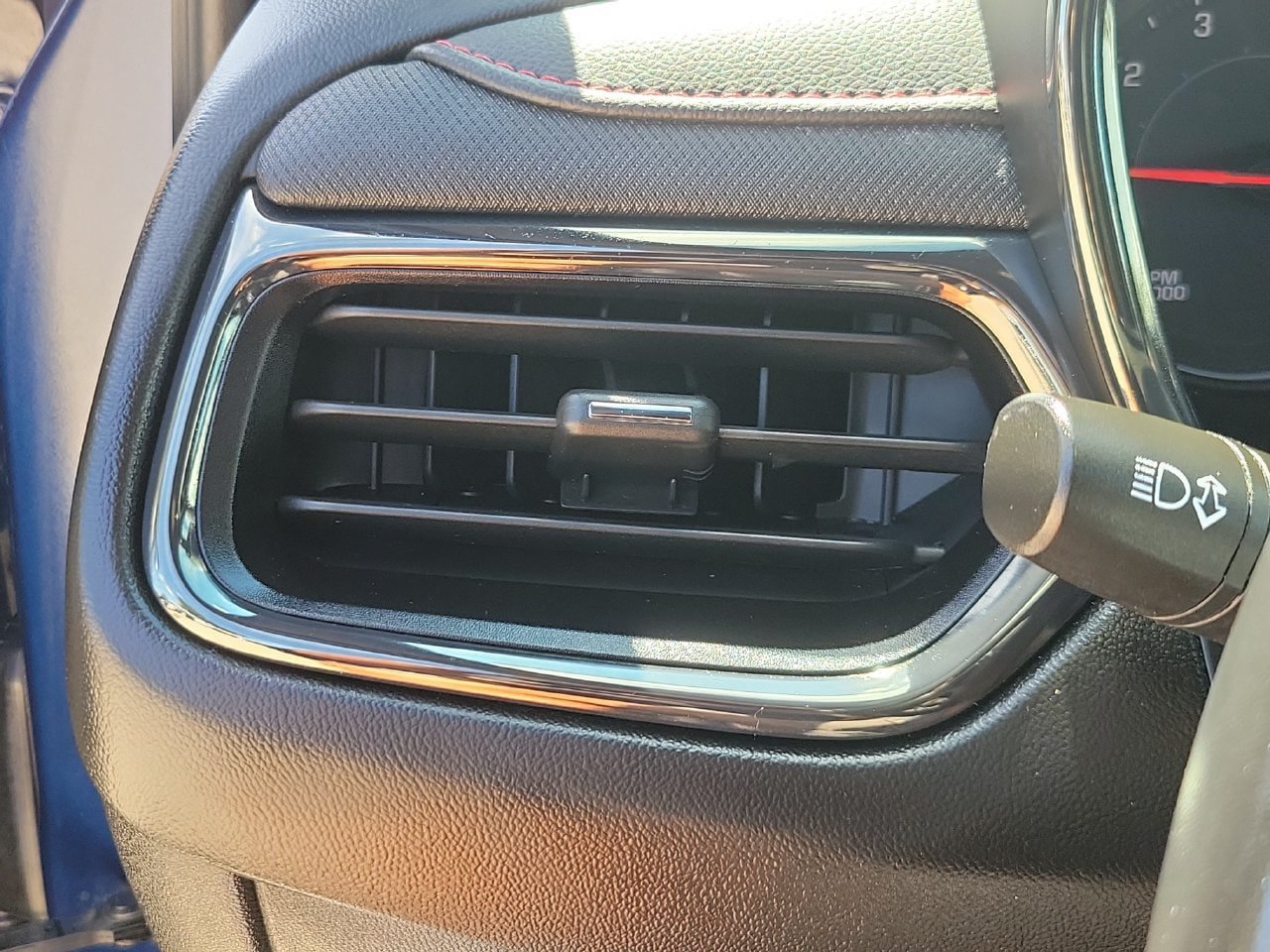 Certified 2022 Chevrolet Equinox RS w/ Infotainment Package FWD image 32