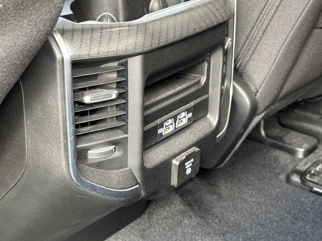 Used 2025 RAM 1500 Big Horn RWD image 15