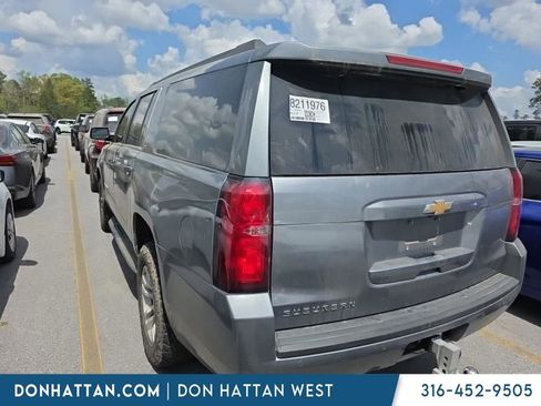 Used 2020 Chevrolet Suburban LT image 4