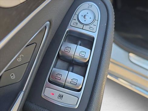 Used 2020 Mercedes-Benz C 300 Sedan image 8
