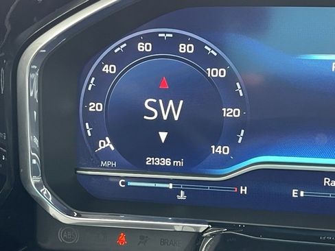 Used 2024 Chevrolet Silverado 2500 LT w/ Convenience Package image 23