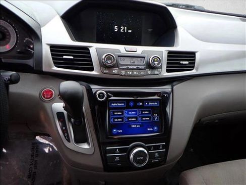 Used 2015 Honda Odyssey EX image 17