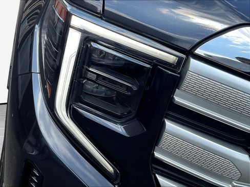 Used 2023 GMC Sierra 1500 SLE AWD/4WD image 30