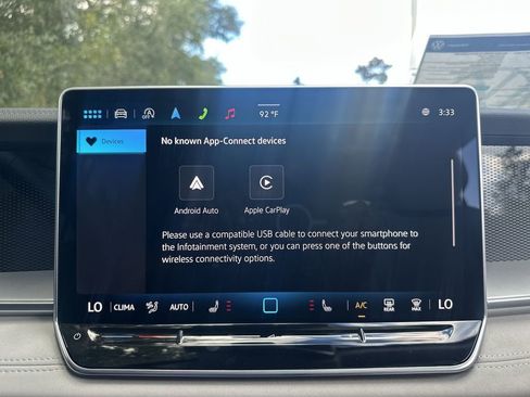 New 2025 Volkswagen Tiguan SE image 18