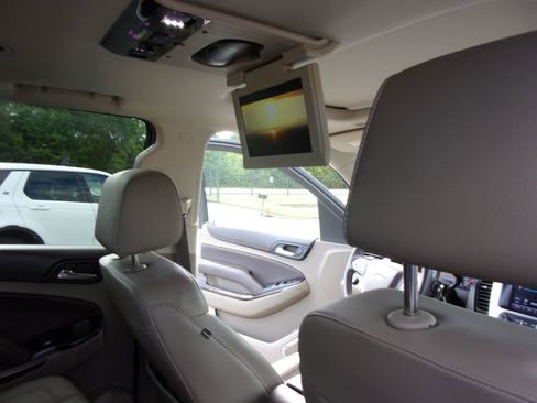 Used 2017 Chevrolet Tahoe LT image 12