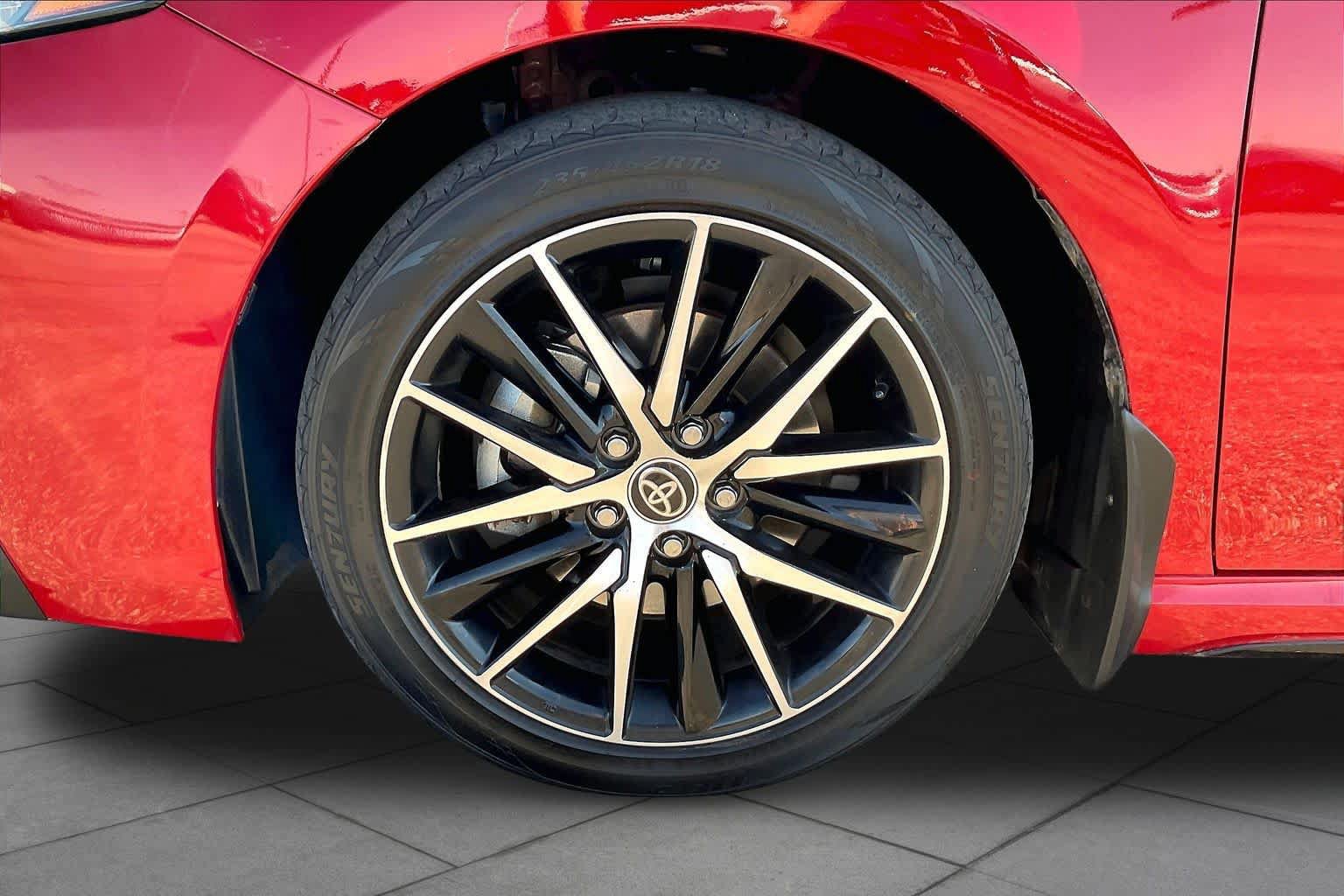 Used 2023 Toyota Camry SE FWD image 10