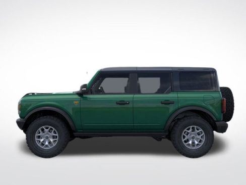 New 2025 Ford Bronco Badlands image 3