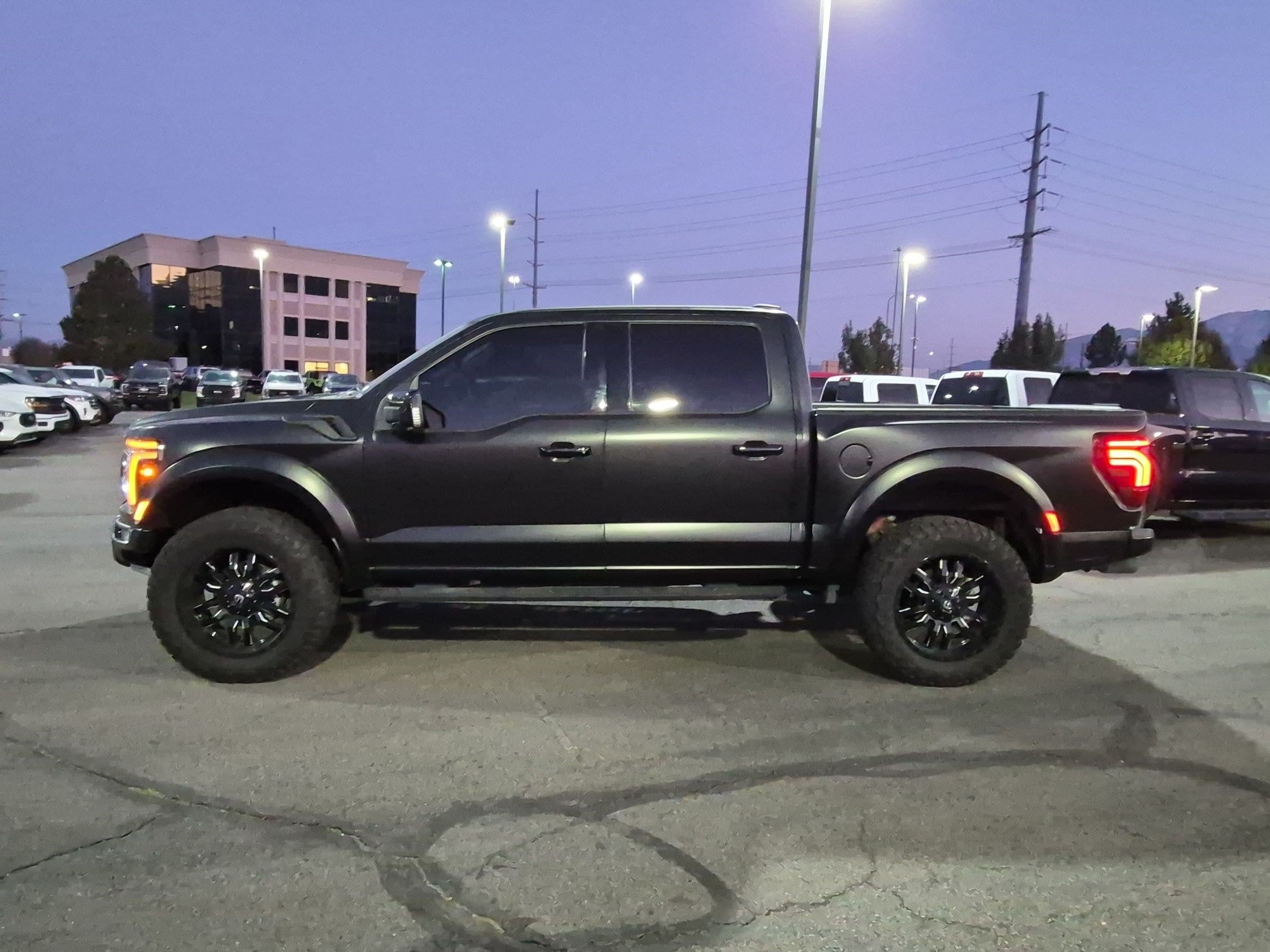 Used 2025 Ford F150 Raptor AWD/4WD image 10