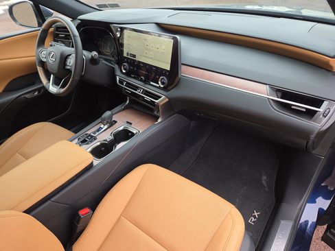 Certified 2024 Lexus RX 350 Premium w/ Accessory Package (Z1) image 18