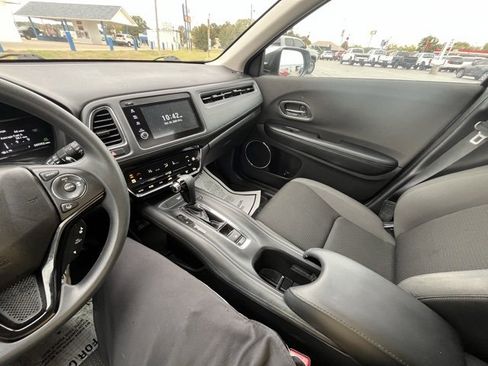 Used 2019 Honda HR-V EX image 13