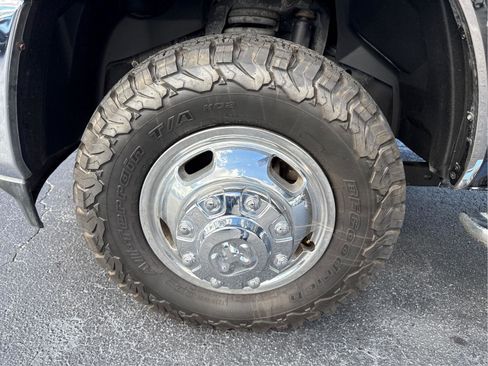 Used 2021 RAM 3500 Big Horn image 29