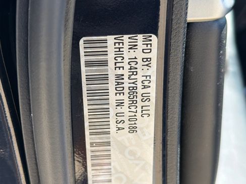 Used 2024 Jeep Grand Cherokee Limited 4xe AWD/4WD image 27