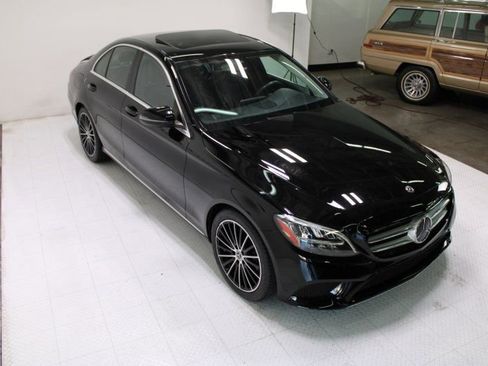 Used 2019 Mercedes-Benz C 300 Sedan image 15