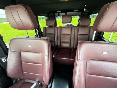 Used 2015 Mercedes-Benz G 63 AMG 4MATIC image 34