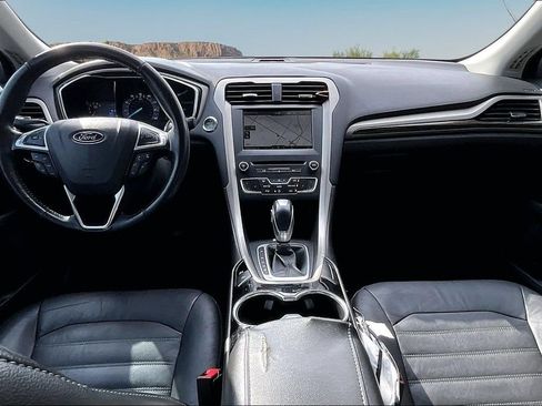 Used 2016 Ford Fusion SE w/ Equipment Group 202A FWD image 16