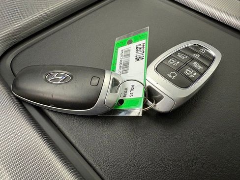 Used 2024 Hyundai Palisade Calligraphy image 34