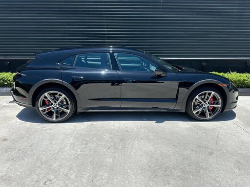 Certified 2024 Porsche Taycan 4S AWD/4WD image 11