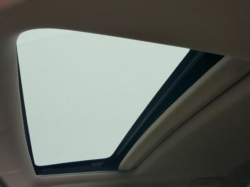Used 2018 Honda CR-V Touring image 20