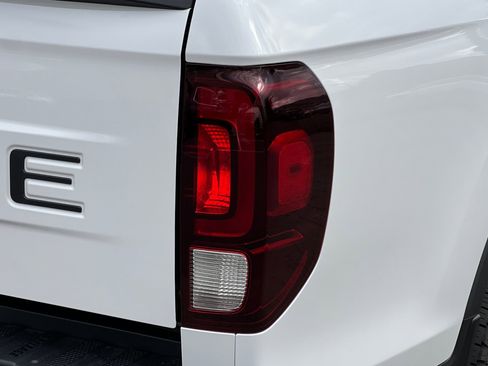 New 2026 Honda Ridgeline Black Edition image 30