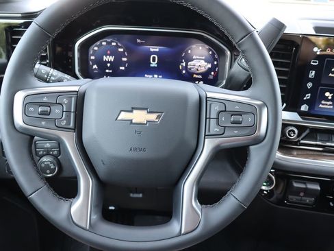 New 2026 Chevrolet Silverado 1500 LT AWD/4WD image 7
