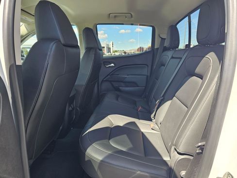 Used 2019 Chevrolet Colorado Z71 AWD/4WD image 17