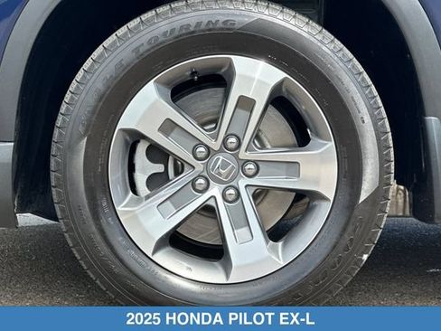 Certified 2025 Honda Pilot EX-L image 30