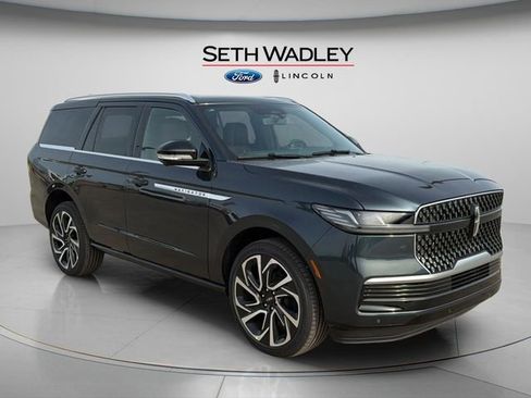 New 2026 Lincoln Navigator Reserve image 1