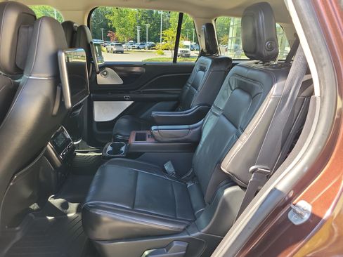 Used 2020 Lincoln Aviator Reserve w/ Equipment Group 202A AWD/4WD image 30