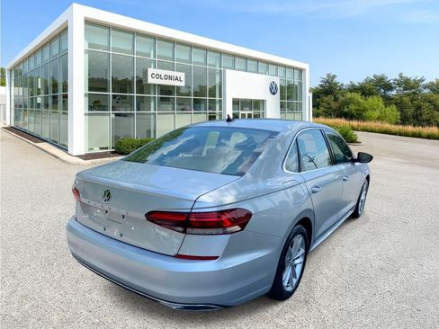 Used 2020 Volkswagen Passat 2.0T SE FWD image 5