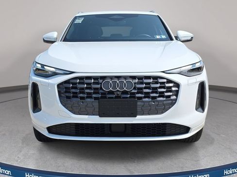 Certified 2025 Audi Q5 Premium w/ Convenience Package AWD/4WD image 2