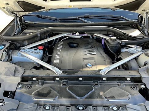Used 2025 BMW X5 sDrive40i image 11